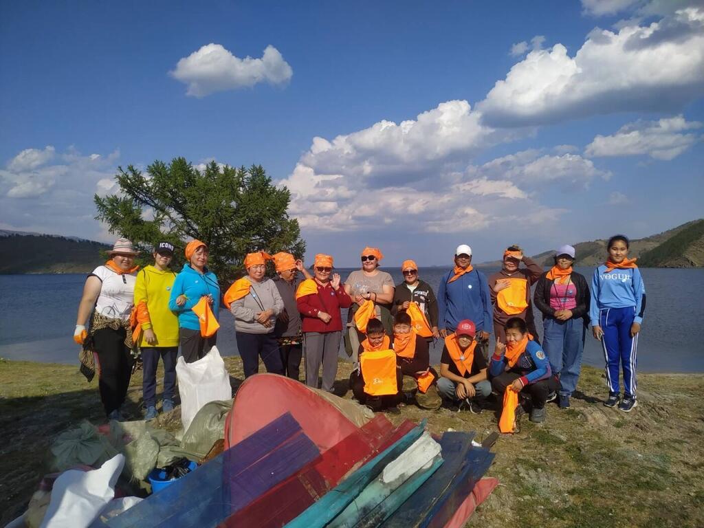 В Ольхонском районе прошла акция "360 минут ради Байкала" В Ольхонском районе прошла акция "360 минут ради Байкала"