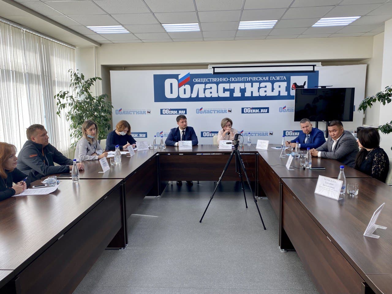 Итоги круглого стола в пресс-центре ИД газеты “Областная” по теме “Отходы в доходы"